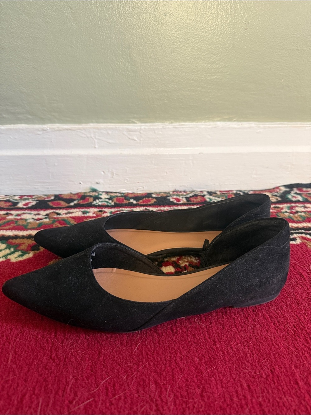 Old Navy Women’s Black Suede Dorsay Pointed-Toe Flats Sz 8